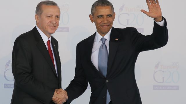 Лидеры Турции и США обсудили инцидент со сбитым русским Су