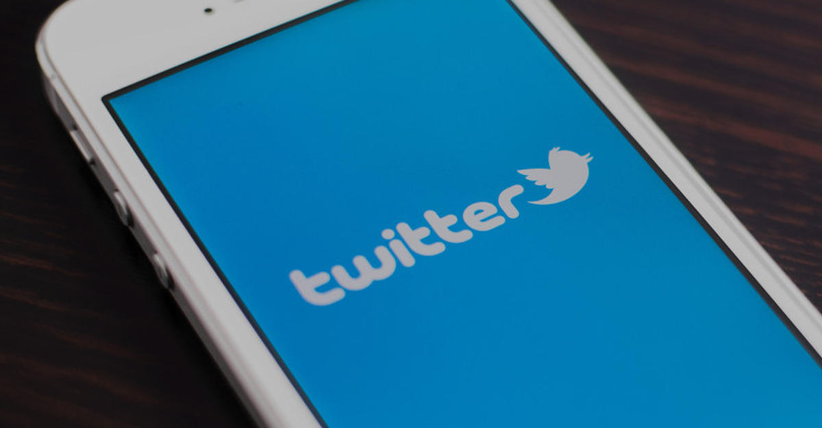Социальная сеть Twitter сделает возможным всем пользователям получит «синюю галочку»