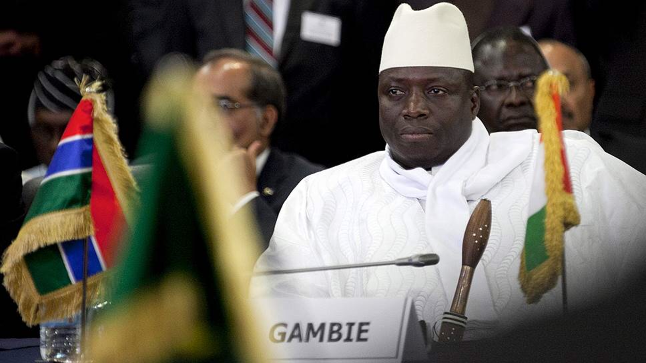 Прежний президент Гамбии перед отъездом из страны забрал из казны все деньги
