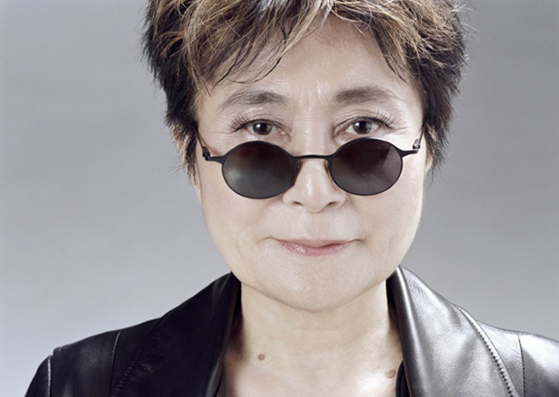 Йоко Оно доставлена в больницу в Нью-Йорке