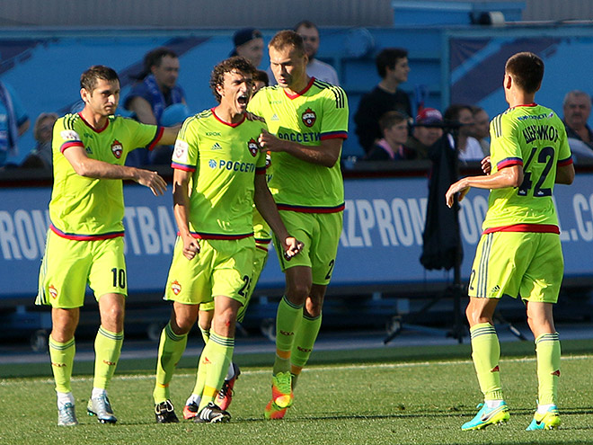«Зенит» и ЦСКА завершили первый тайм принципиального матча с результатом 1:1