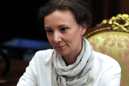 Анна Кузнецова ответила на инициативу Столяровой о запрете социальных сетей до 14 лет