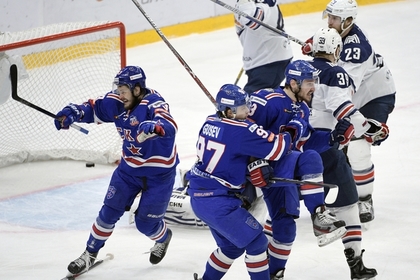 Дворкович возмутился судейством на Кубке Гагарина и руководством КХЛ