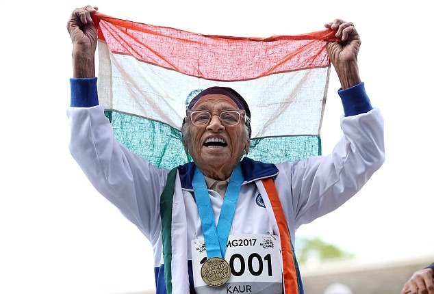 Жительница Индии пробежала стометровку в 101 год на Всемирных играх ветеранов спорта