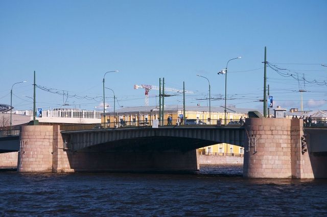 Все ограничения на Тучковом мосту в Петербурге снимут в первом месяце зимы