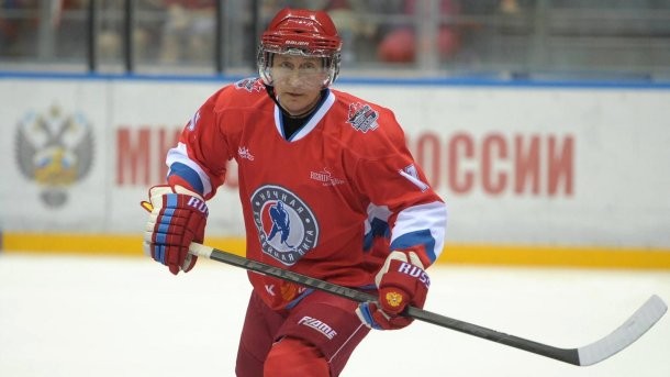 Путин сыграет в хоккей в Сочи