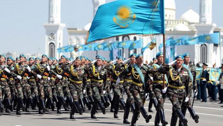 В Астане прошел самый масштабный в истории Казахстана военный парад