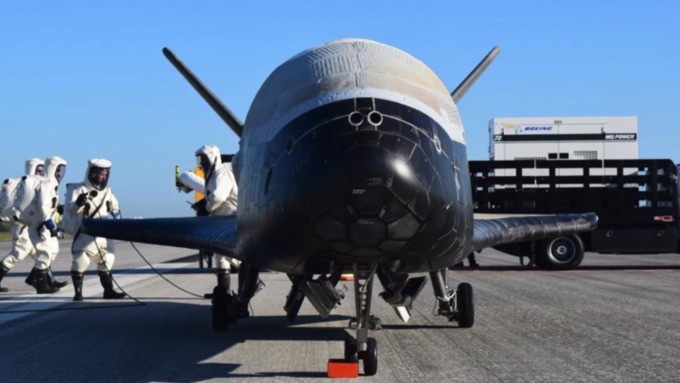 Секретный орбитальный самолет ВВС США вернулся на Землю