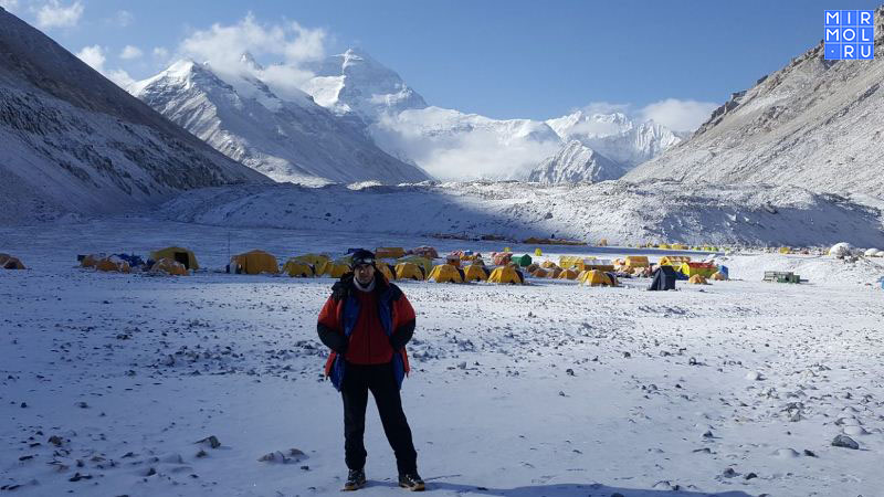 Рашид Гаджиясулов первым из дагестанцев покорил Эверест