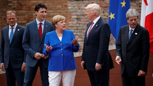 Туск и Меркель по-разному оценили успешность переговоров с Трампом