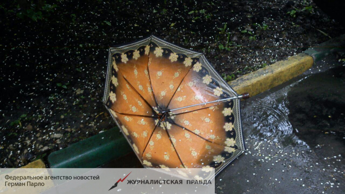 В российской столице снова объявили повышенный уровень погодной опасности