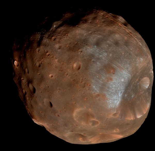 Ученые отыскали на Марсе подозрительную дыру, уходящую в недра планеты