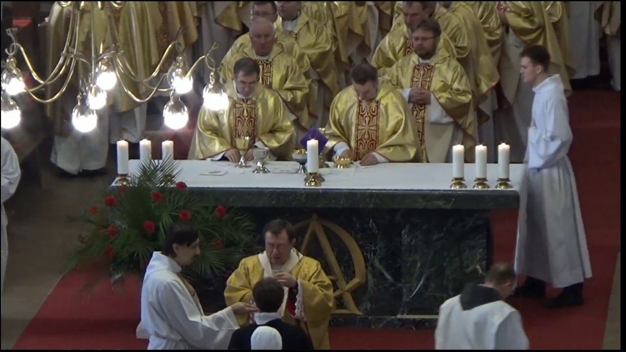 Прямая трансляция Мессы Освящения Елея в Кафедральном Соборе НЗПДМ в Москве