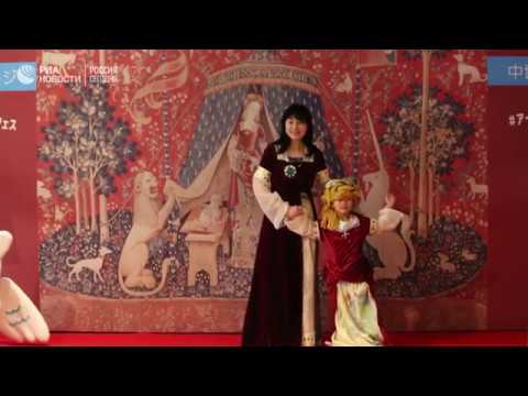 В японском музее Оцука посетителям предложили представить себя персонажами картин