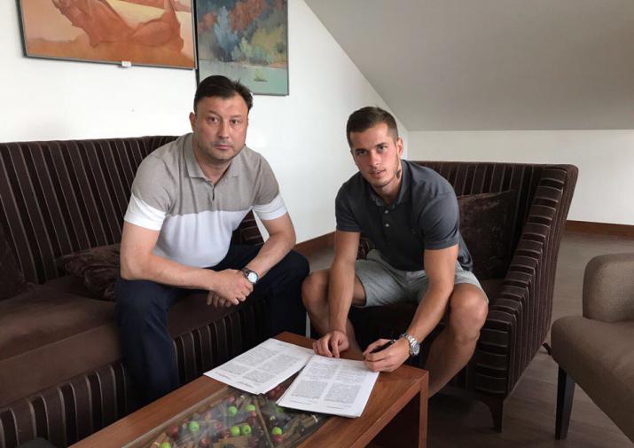 Футболист Горан Чаушич подписал договор с «Арсеналом»