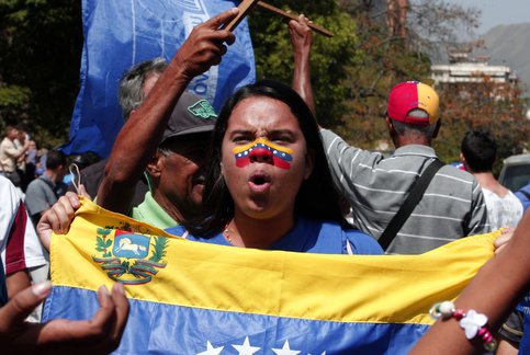 Около 98% венесуэльцев не поддерживают политику Н.Мадуро