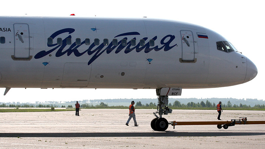 Самолет, летевший из Симферополя в столицу Российской Федерации, экстренно сел в Ростове-на-Дону
