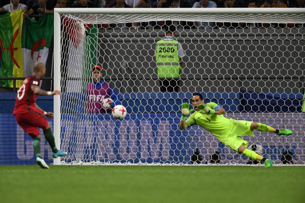 Чили по пенальти обыгрывает Португалию и выходит в финал КК