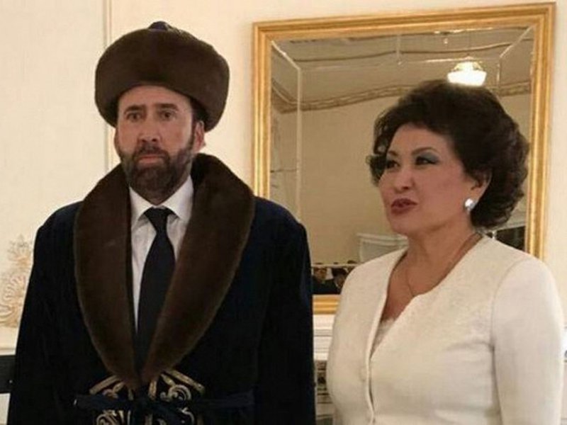 Николас Кейдж в казахском костюме рассмешил пользователей социальных сетей