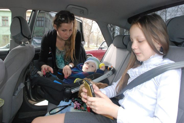 В РФ изменяются правила транспортировки детей в автомобиле