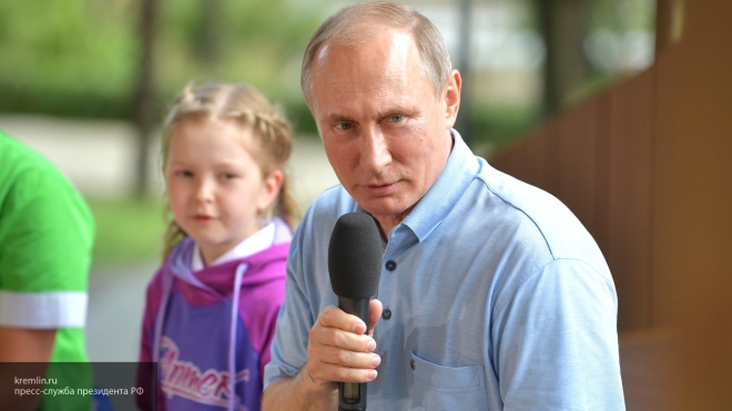 Уровень поддержки В.Путина остается высоким — опрос
