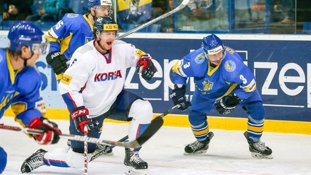 Игроки сборной Украины признались в сдаче матча ЧМ по хоккею