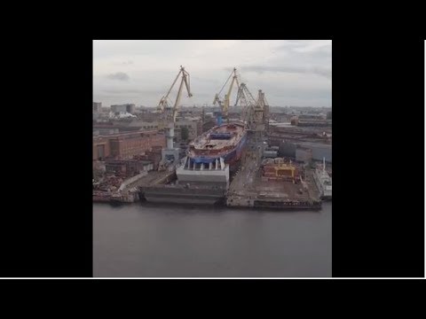 В Петербурге спустили на воду мощнейший в мире атомный ледокол «Сибирь»