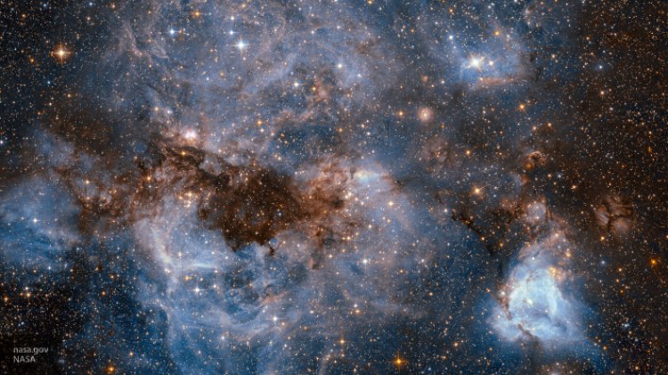 Пятнадцать загадочных радиосигналов из миниатюрной галактики перехватили ученые