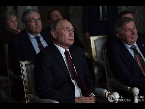 Владимир Путин посмотрел фильм «Салют-7»