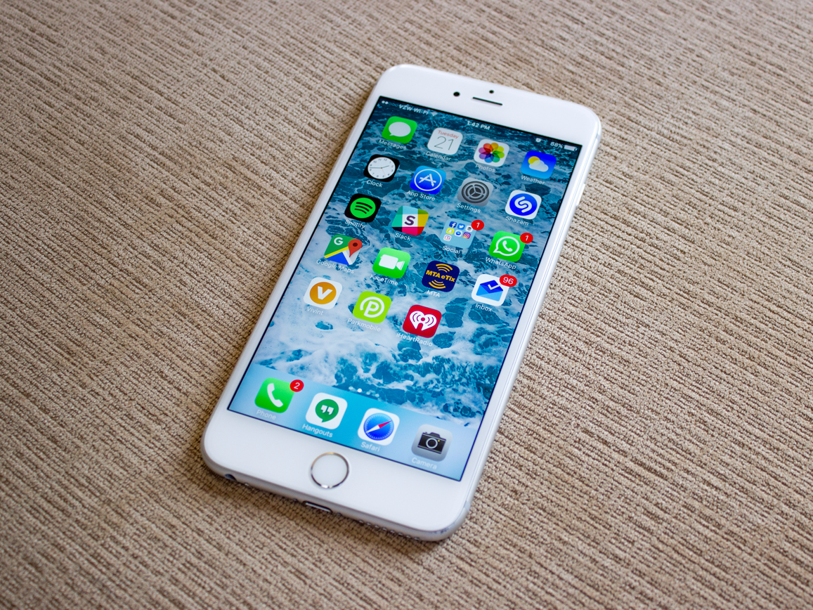 На Apple подали коллективный иск из-за тормозов в старых iPhone