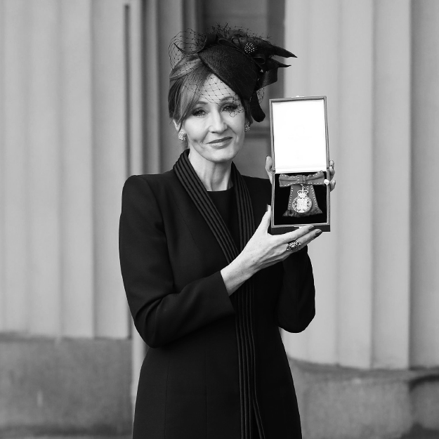Принц Уильям наградил Джоан Роулинг Орденом Кавалеров чести