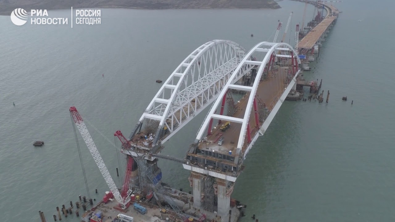 Установлены все опоры Крымского моста