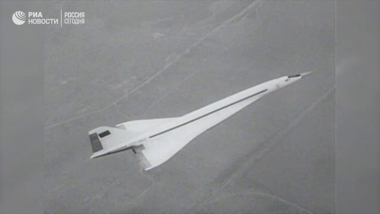 Первый полет советского сверхзвукового авиалайнера Ту-144 состоялся 49 лет назад