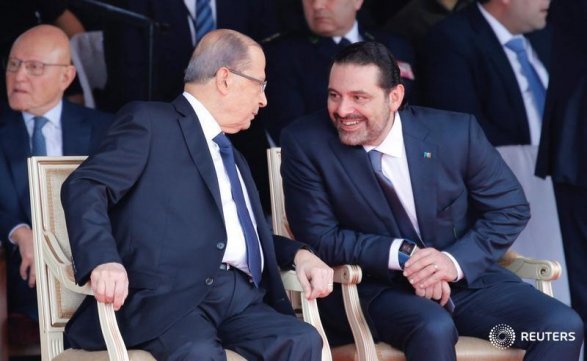 Харири отложил решение об уходе с поста премьера Ливана