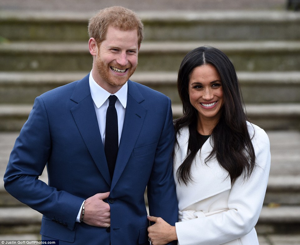 В столице Англии объявили о помолвке принца Гарри и Меган Маркл