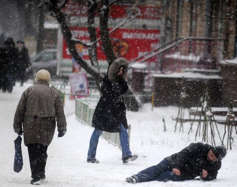 В российской столице объявлено экстренное предупреждение из-за снега