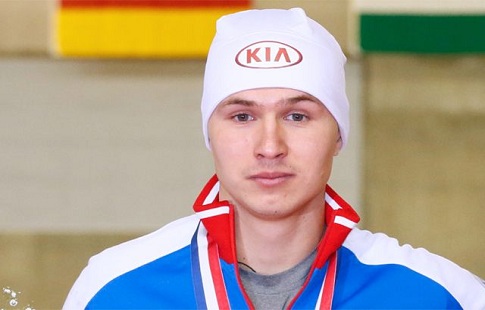 Конькобежец Денис Юсков обновил мировой рекорд на дистанции 1500 метров