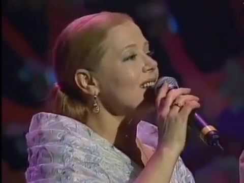 Эстрадная певица Людмила Сенчина скончалась на 68-м году жизни от онкозаболевания