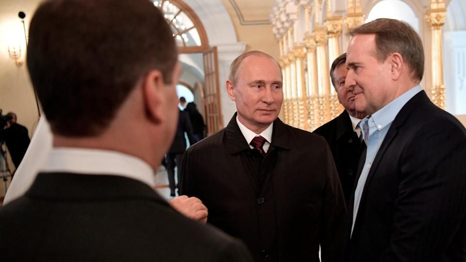 Песков поведал о встрече В. Путина с Медведчуком