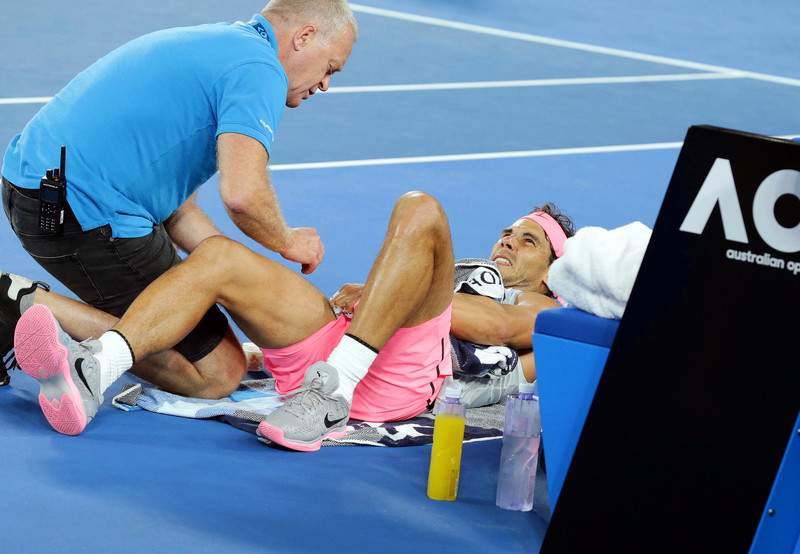 Надаль из-за травмы не доиграл четвертьфинал Australian Open против Чилича