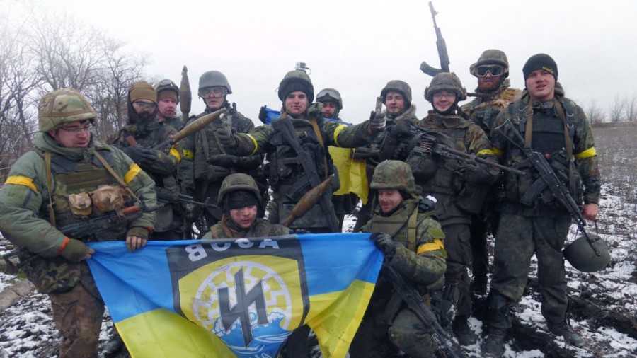 Оружие США исчезло в государстве Украина. «Азов» удалил скандальное фото
