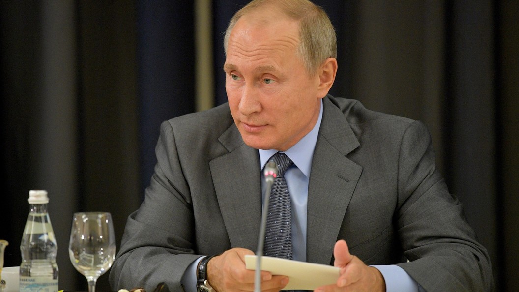Путин подписал закон об удаленной идентификации клиентов банков