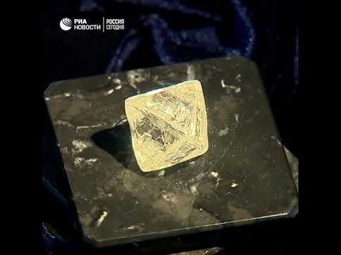 В Якутии нашли два редчайших алмаза