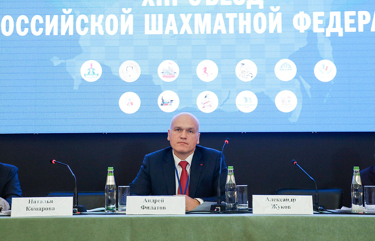 Илюмжинов снялся с гонки за пост президента русской шахматной федерации