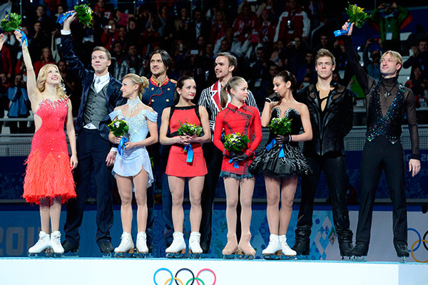 Тарасова и Морозов стали первыми в короткой программе командного турнира на Олимпиаде