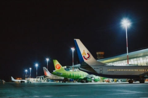 В аэропорту Казани задержаны 10 рейсов из-за дорожной аварии частного самолёта