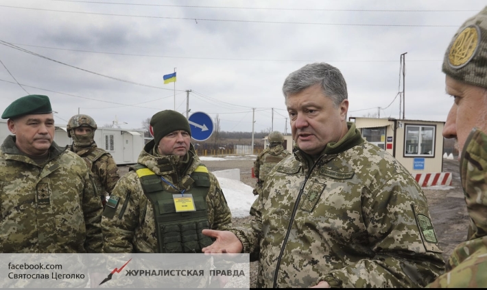 Руководитель Украины Петр Порошенко назвал выборы Российского Президента в Крыму преступными