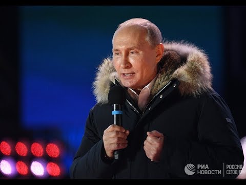 Путин на концерте в честь Дня воссоединения Крыма с Россией