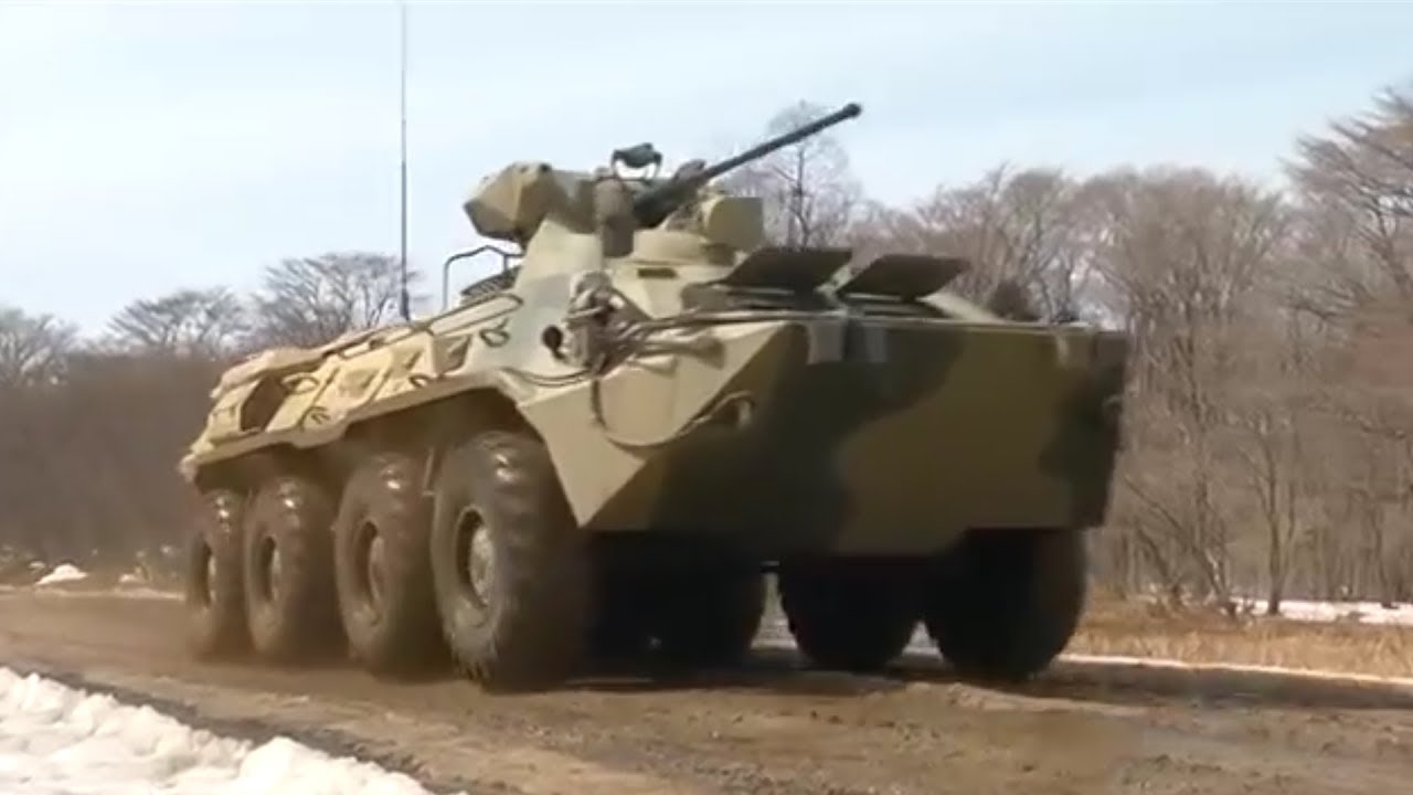 Обкатка новых бронетранспортеров БТР-82А в Приморском крае