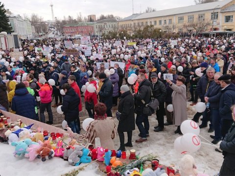 Тысячи граждан Волоколамска вышли на новый митинг против здешней свалки